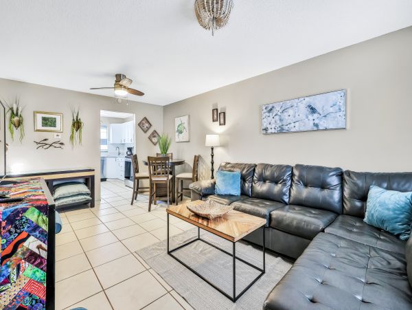 Indian Shores Ai Condo 1010098