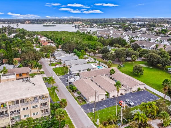 Indian Shores Ai Condo 1010098