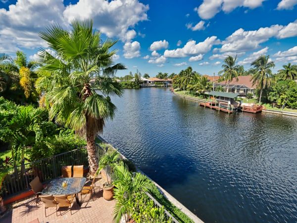 Stunning Cape Coral Vacation Pool Home Six Bedroom