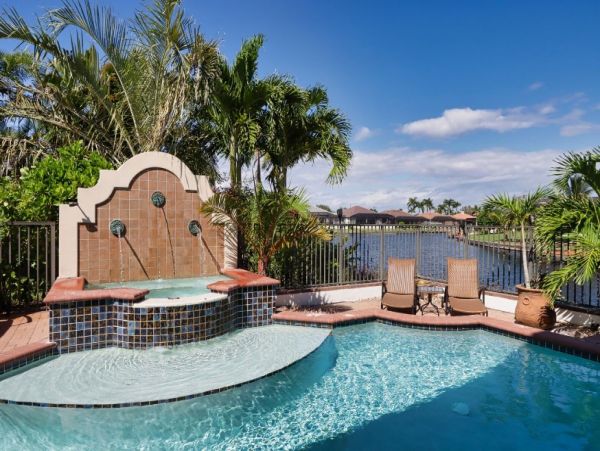 Stunning Cape Coral Vacation Pool Home Six Bedroom