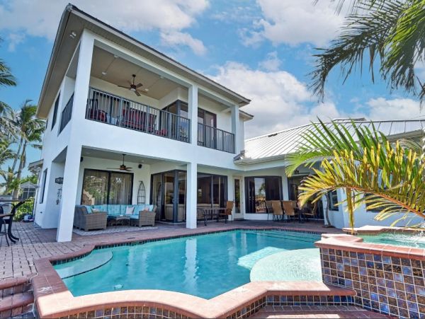Stunning Cape Coral Vacation Pool Home Six Bedroom