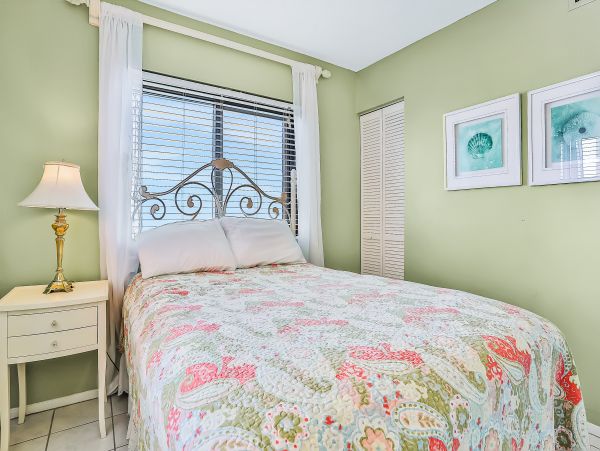 Indian Rocks Indian Shores Condo 1010106