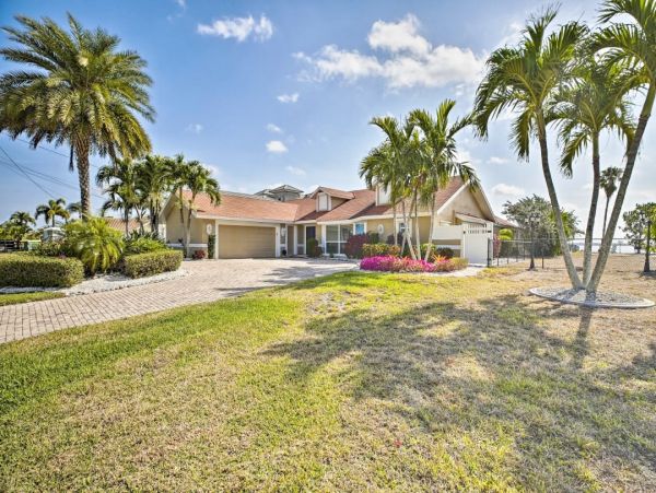 Water Views Cape Coral Vacation Pool Home Four Bedrooms