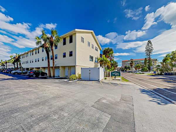 Indian Rocks Indian Shores Condo 1010115