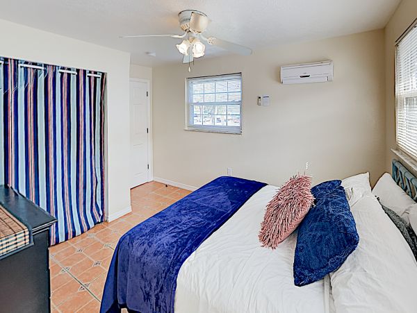 Indian Shores Ai Home 1010125