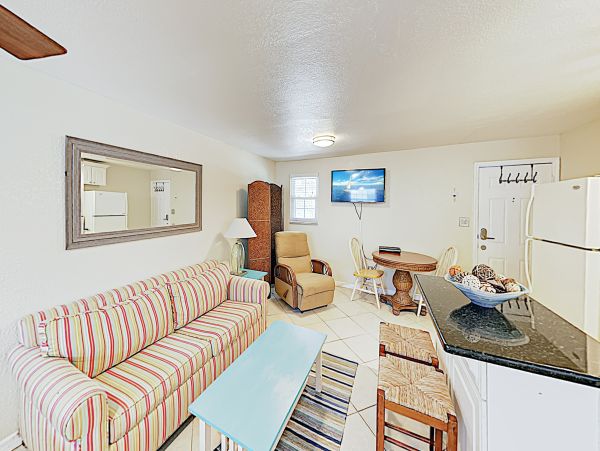 Indian Rocks Indian Shores Home 1010129