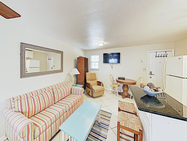 Indian Rocks Indian Shores Home 1010129