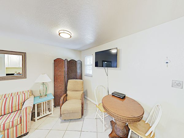 Indian Rocks Indian Shores Home 1010129