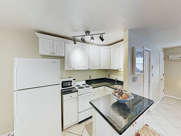 Indian Rocks Indian Shores Home 1010129