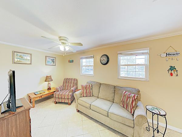 Indian Rocks Indian Shores Home 1010132