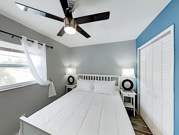 Indian Rocks Indian Shores Home 1010134