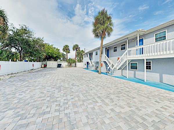 Indian Rocks Indian Shores Home 1010136