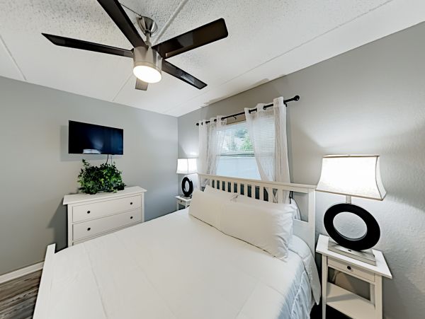 Indian Rocks Indian Shores Home 1010140