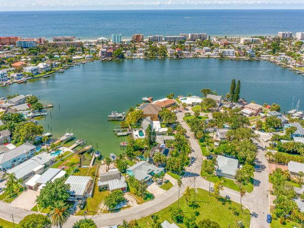 Indian Rocks Indian Shores Home 1010147