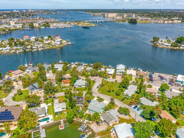 Indian Rocks Indian Shores Home 1010147