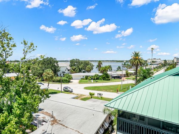 Indian Rocks Indian Shores Condo 1010148