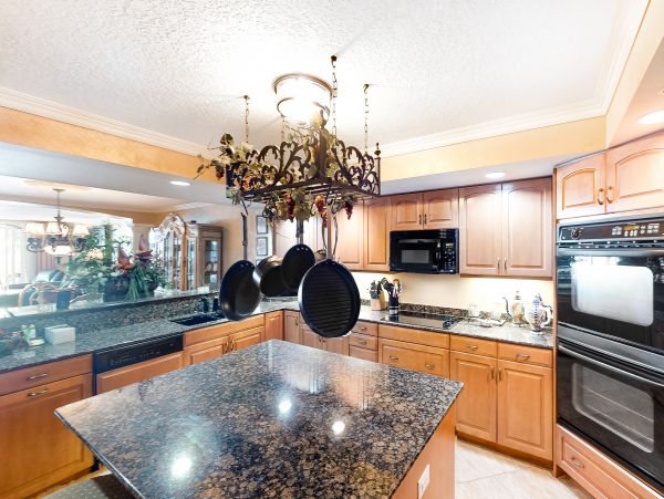 Indian Shores Ai Condo 1010154