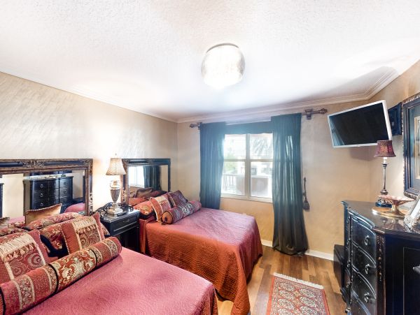 Indian Shores Ai Condo 1010154