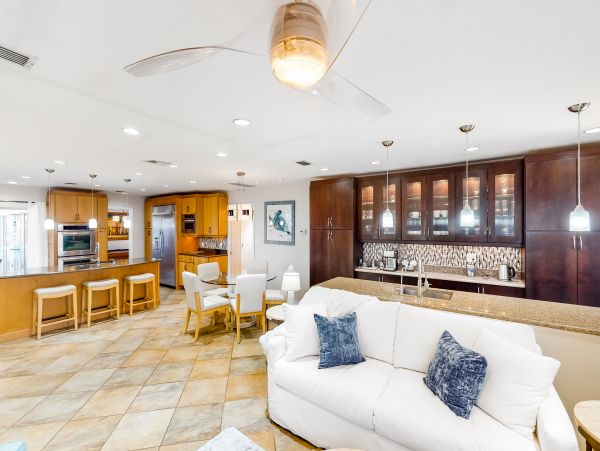 Indian Rocks Indian Shores Home 1010158
