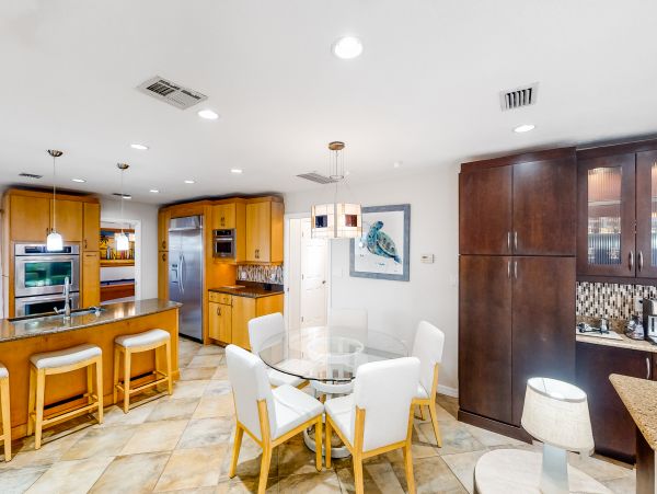 Indian Rocks Indian Shores Home 1010158