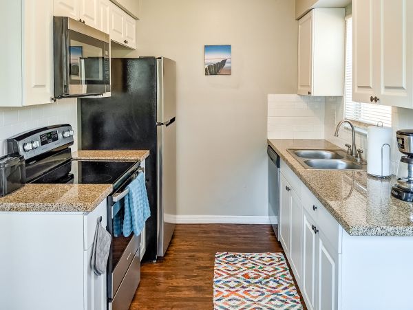 Upper level Duplex in Largo