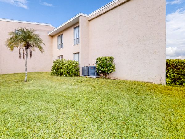 Indian Shores Ai Condo 1010170