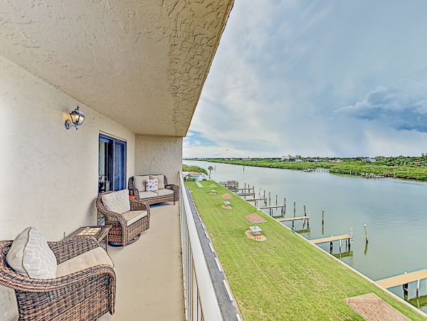 Indian Shores Ai Condo 1010171