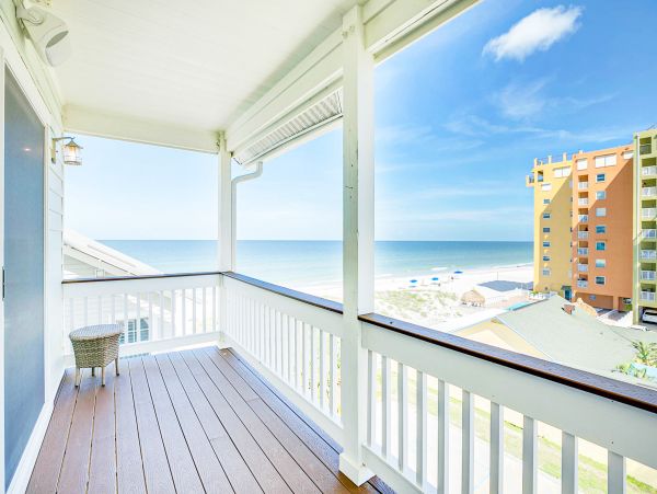 Beachside Three Bedroom Rental Home in Indian Shores