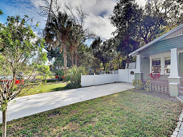 Tampa Home 1010180