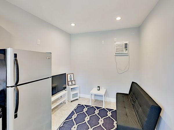 Tampa Home 1010181