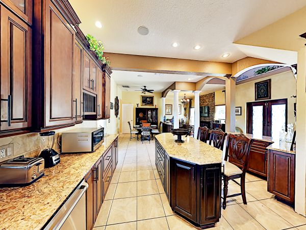 Tampa Home 1010183