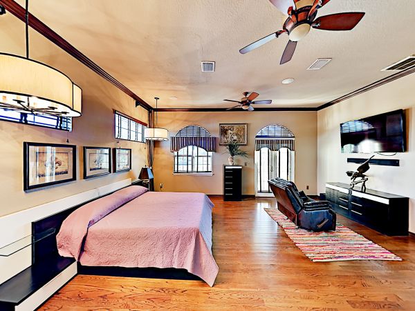 Tampa Home 1010183