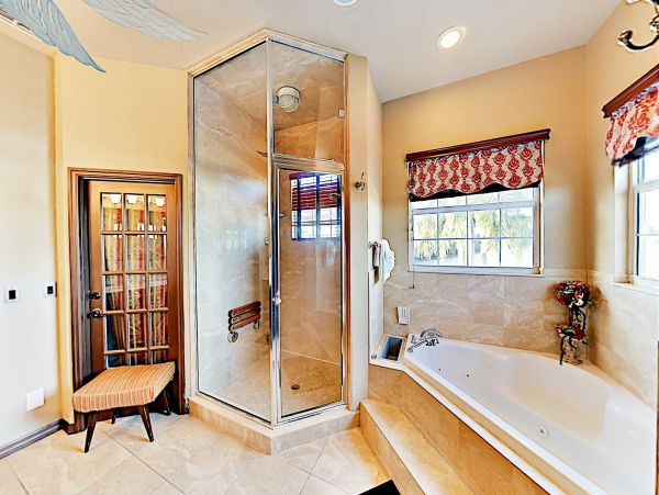 Tampa Home 1010183