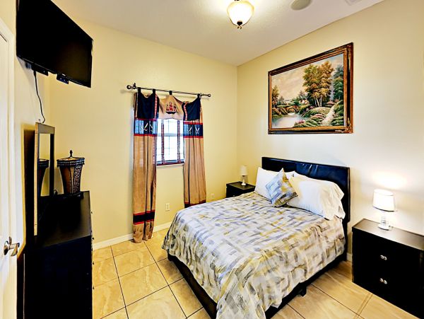 Tampa Home 1010183
