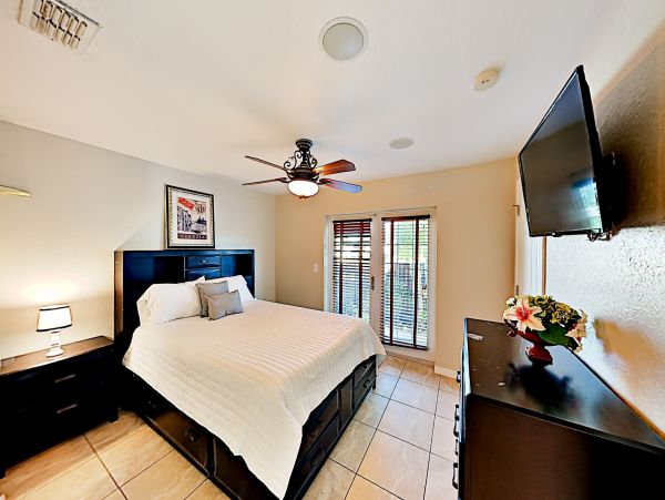Tampa Home 1010183