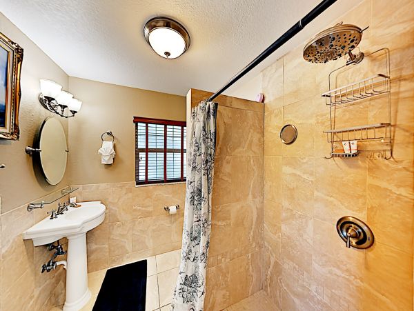 Tampa Home 1010183