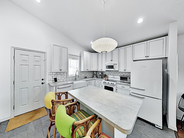 Tampa Home 1010185