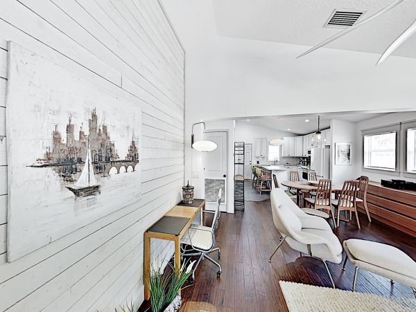 Tampa Home 1010185