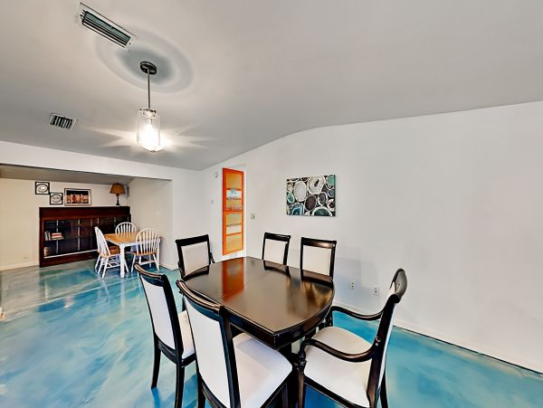 Tampa Home 1010186