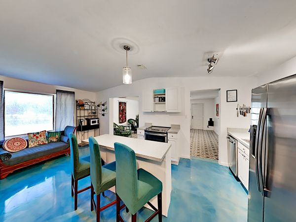 Tampa Home 1010186