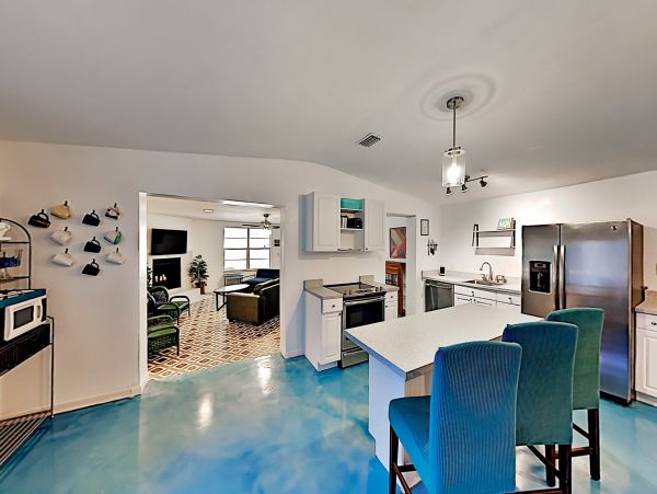 Tampa Home 1010186