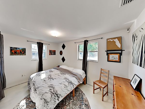 Tampa Home 1010186