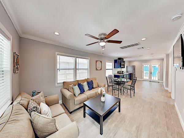 Tampa Home 1010187