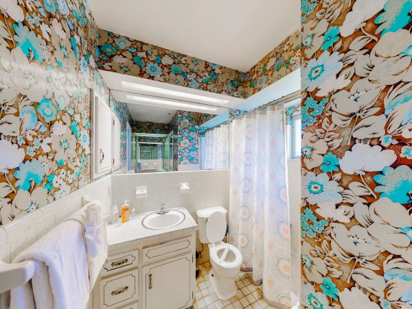 Dog friendly house with water views and beach access
