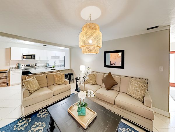 Tampa Home 1010189