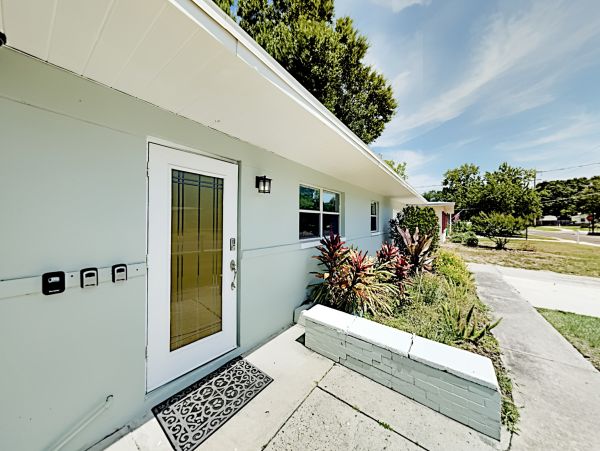 Tampa Home 1010189