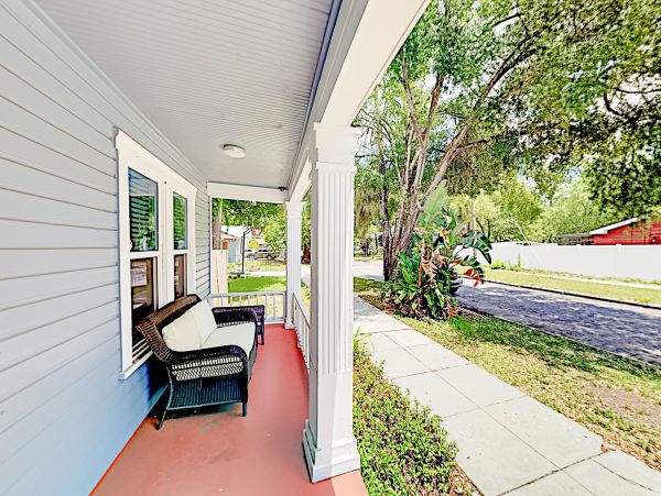 Tampa Home 1010190