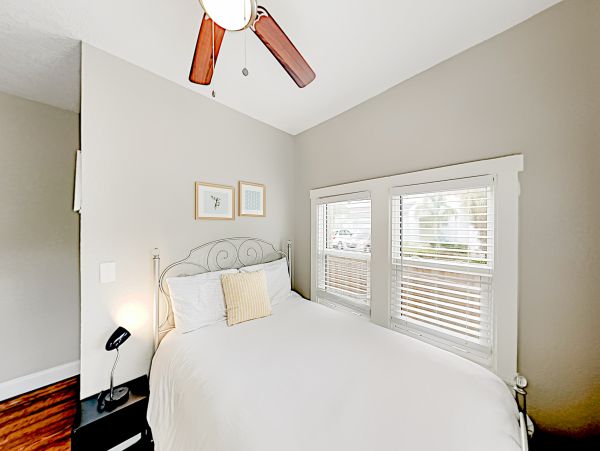 Tampa Home 1010190
