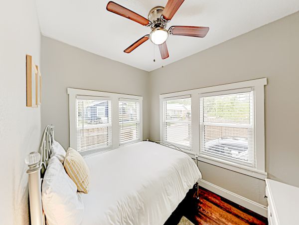 Tampa Home 1010190