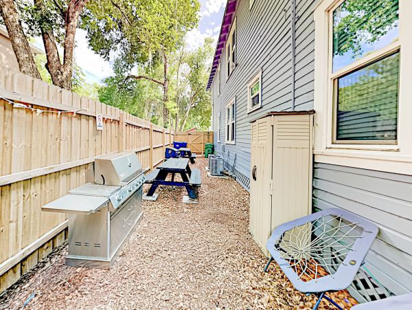 Tampa Home 1010190